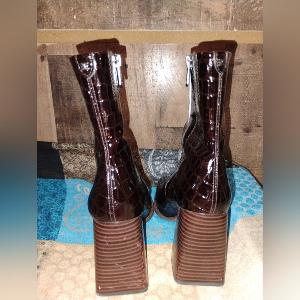 Sam Edelman Ivette 2 Block Heel Leather Boot Size 7.5 M Croc - Picture 6 of 10